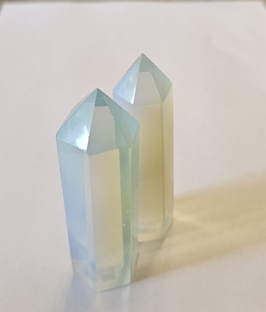 Opalite 3.5-4.5" Tower