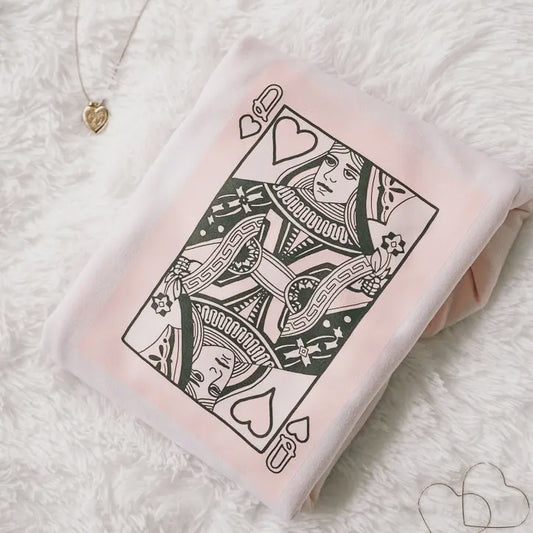 Queen of Hearts Pullover
