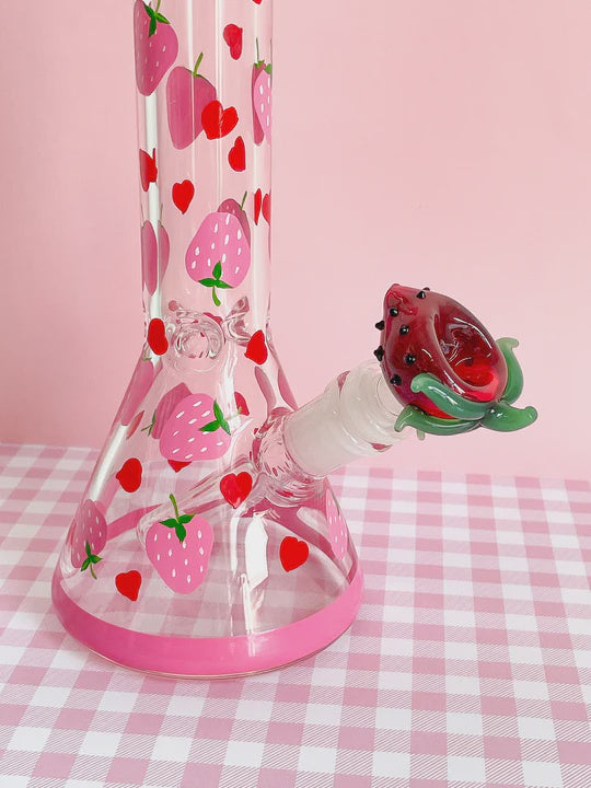 Kawaii Strawberry Bong