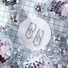 S Earing